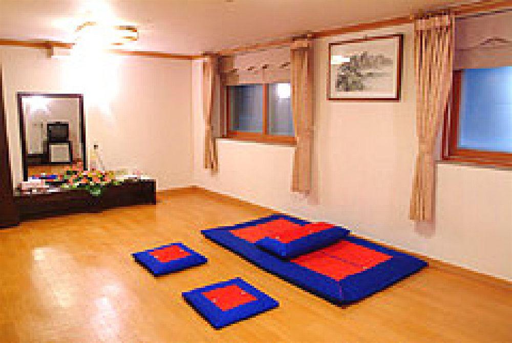 Jeonju Tourist Hotel Exterior photo